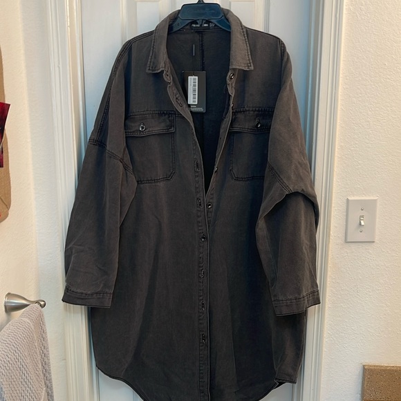 Pretty little thing long denim jacket size 18 - Picture 1 of 6